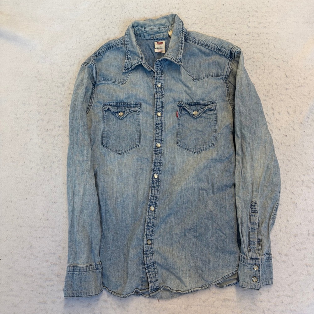 Levis Denim Western Shirt Mens Medium Light Blue Pearl Snap Long Sleeve Standard